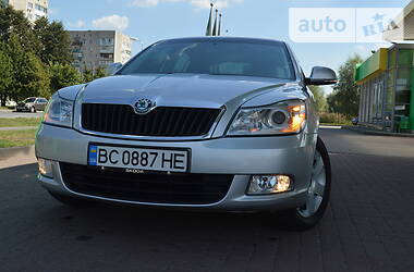 Седан Skoda Octavia 2011 в 
