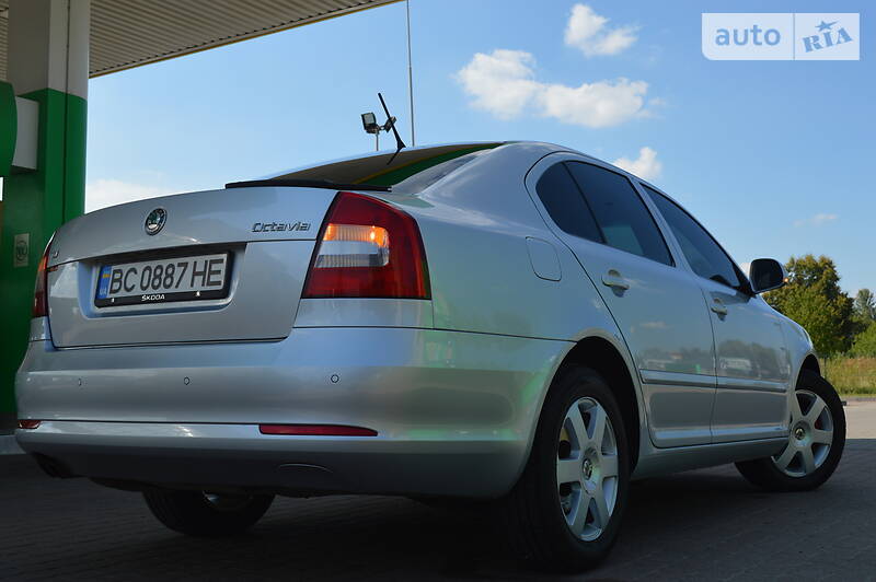 Седан Skoda Octavia 2011 в Дрогобичі
