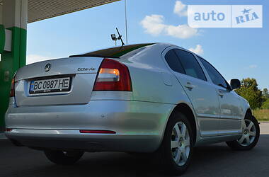 Седан Skoda Octavia 2011 в 