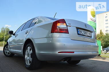 Седан Skoda Octavia 2011 в 