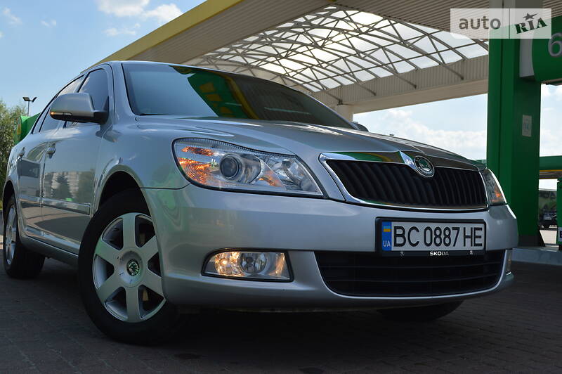 Седан Skoda Octavia 2011 в Дрогобичі