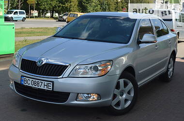 Седан Skoda Octavia 2011 в 