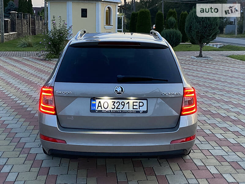 Универсал Skoda Octavia 2013 в Ужгороде
