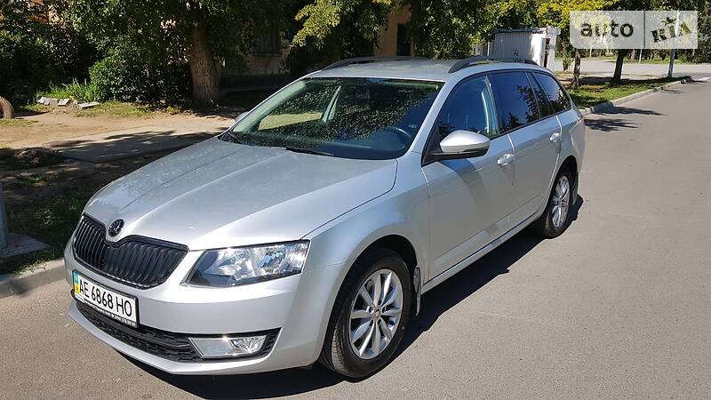Універсал Skoda Octavia 2016 в Дніпрі