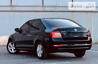 Седан Skoda Octavia 2015 в Одессе