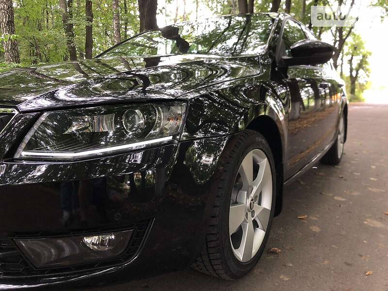 Седан Skoda Octavia 2015 в Козятині
