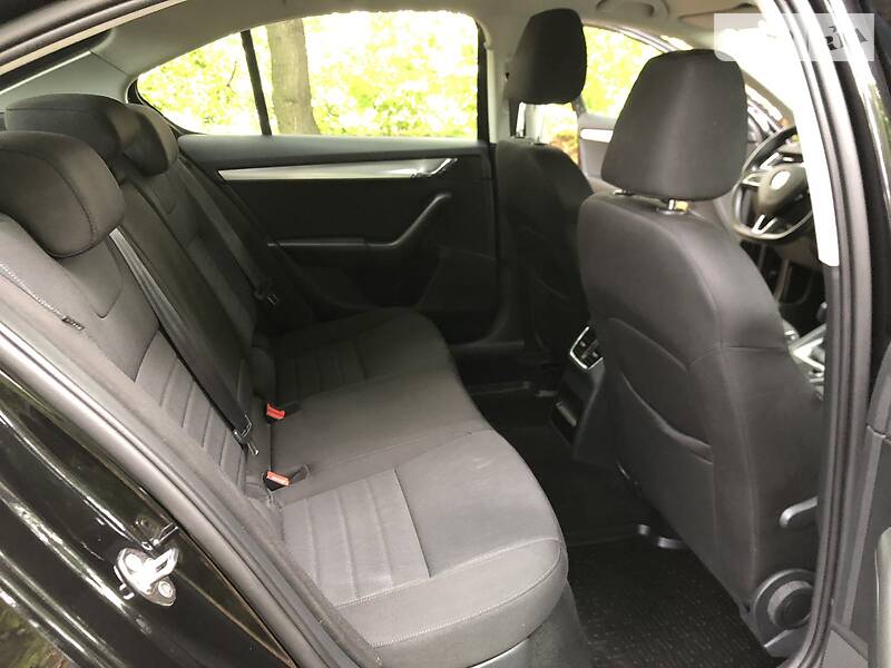 Седан Skoda Octavia 2015 в Козятині