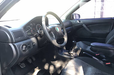 Седан Skoda Octavia 2006 в 