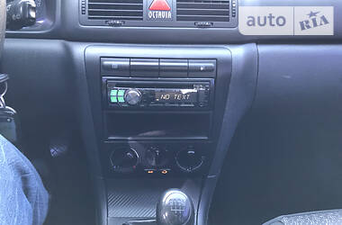 Седан Skoda Octavia 2006 в 