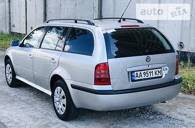 Универсал Skoda Octavia 2003 в Киеве