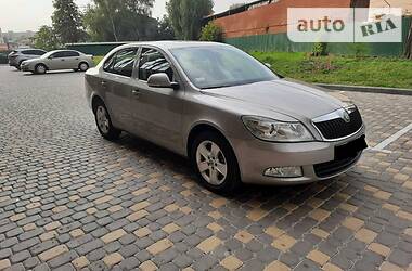 Седан Skoda Octavia 2011 в Виннице