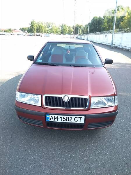 Хэтчбек Skoda Octavia 2003 в Киеве