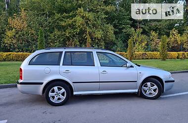 Универсал Skoda Octavia 2001 в Виннице