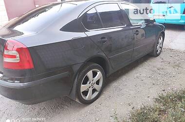 Седан Skoda Octavia 2004 в Кривом Роге