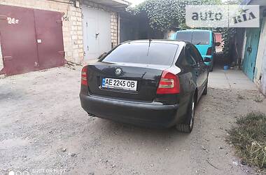 Седан Skoda Octavia 2004 в Кривом Роге