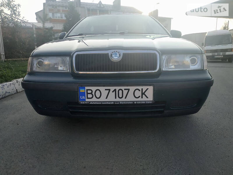 Лифтбек Skoda Octavia 2000 в Чорткове