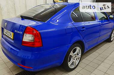 Седан Skoda Octavia 2009 в Киеве