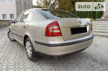 Ліфтбек Skoda Octavia 2006 в Кременці