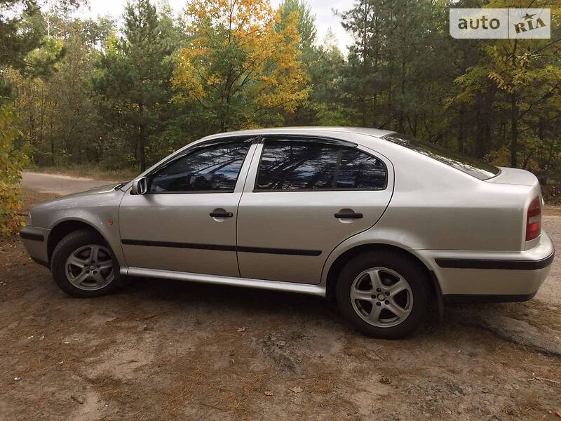 Хэтчбек Skoda Octavia 1999 в Киеве