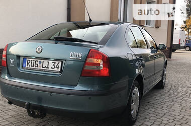 Седан Skoda Octavia 2006 в Самборе