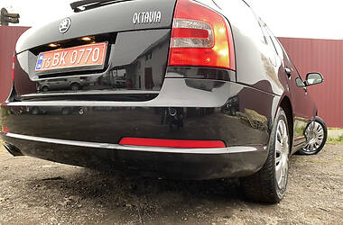 Універсал Skoda Octavia 2012 в Дрогобичі