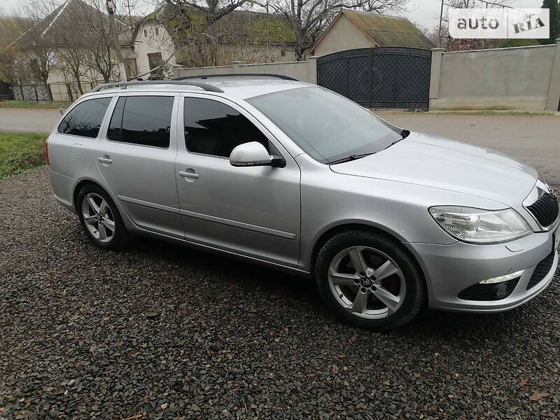 Универсал Skoda Octavia 2011 в Берегово