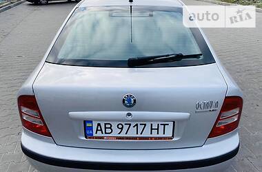 Хэтчбек Skoda Octavia 2003 в Виннице