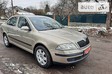 Хэтчбек Skoda Octavia 2005 в 