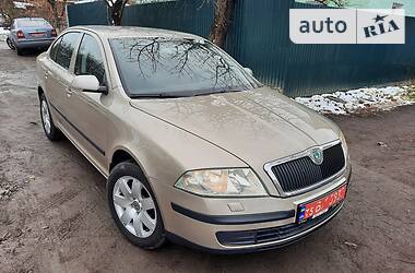 Хэтчбек Skoda Octavia 2005 в 