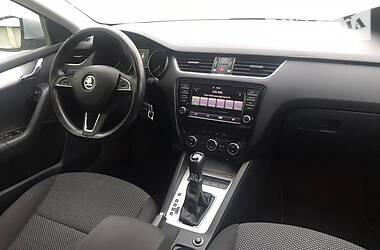 Универсал Skoda Octavia 2013 в Дрогобыче