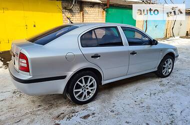 Седан Skoda Octavia 2004 в Кривому Розі