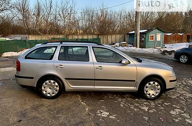 Универсал Skoda Octavia 2007 в Ровно