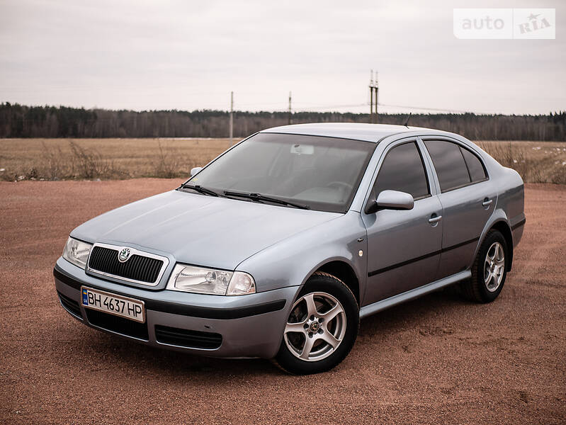 Лифтбек Skoda Octavia 2003 в Житомире