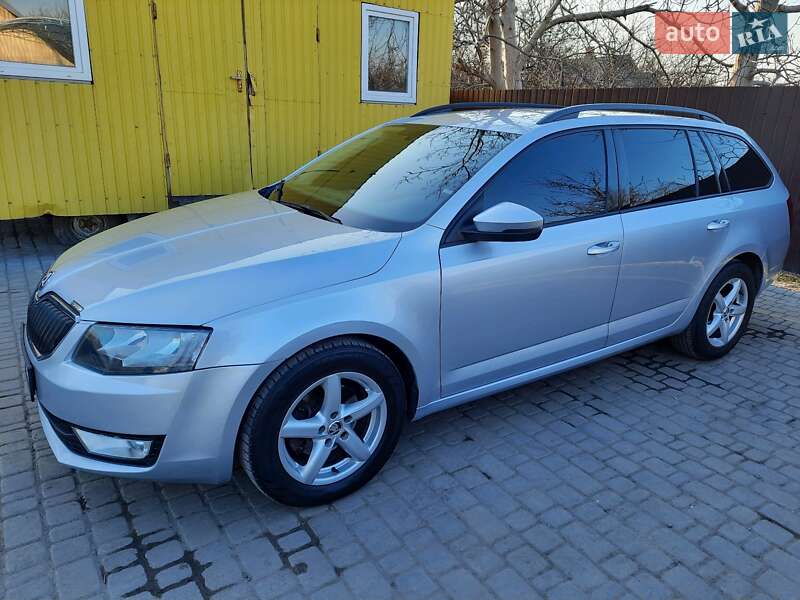 Універсал Skoda Octavia 2013 в Первомайську
