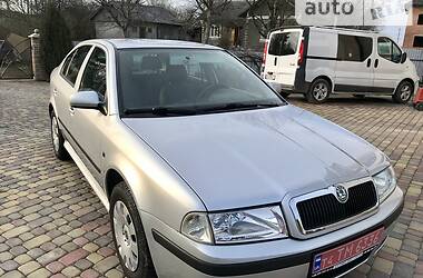 Седан Skoda Octavia 2008 в Луцке