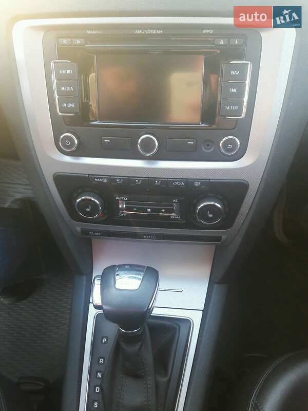 Универсал Skoda Octavia 2012 в Чернигове