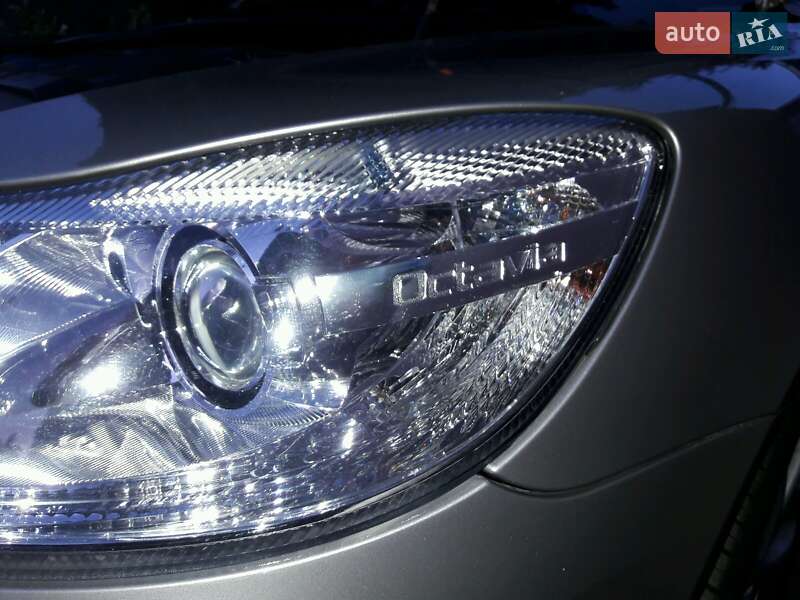 Универсал Skoda Octavia 2012 в Чернигове