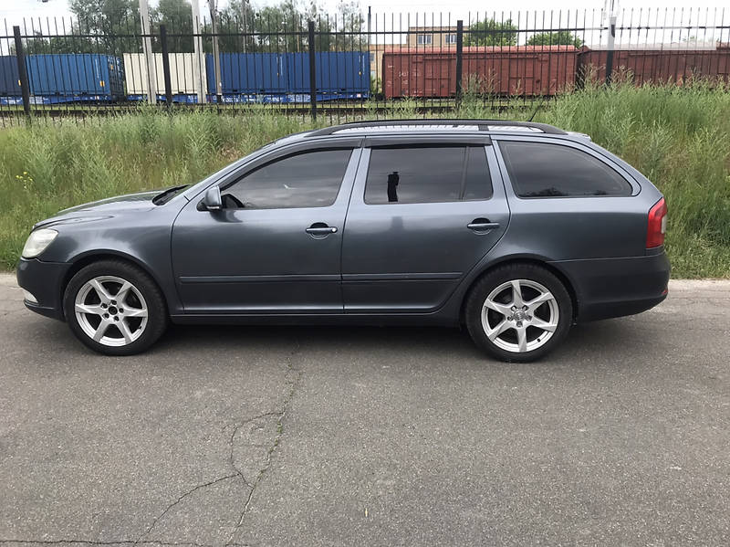 Универсал Skoda Octavia 2011 в 