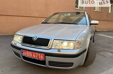 Хетчбек Skoda Octavia 2001 в Києві