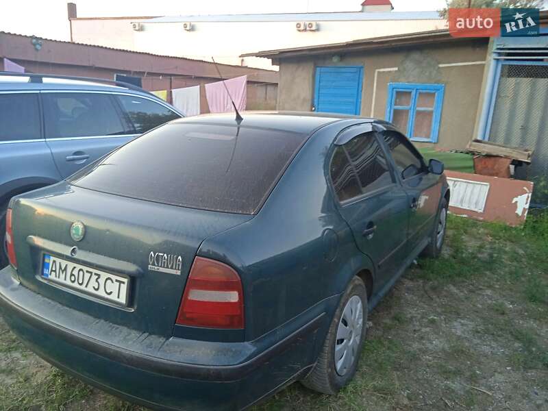 Хэтчбек Skoda Octavia 2000 в Житомире