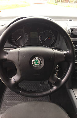 Лифтбек Skoda Octavia 2006 в Сваляве