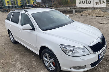 Універсал Skoda Octavia 2011 в 
