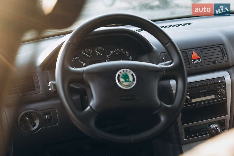 Універсал Skoda Octavia 2003 в Бучачі