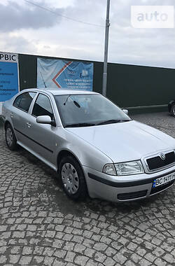 Лифтбек Skoda Octavia 2004 в Львове