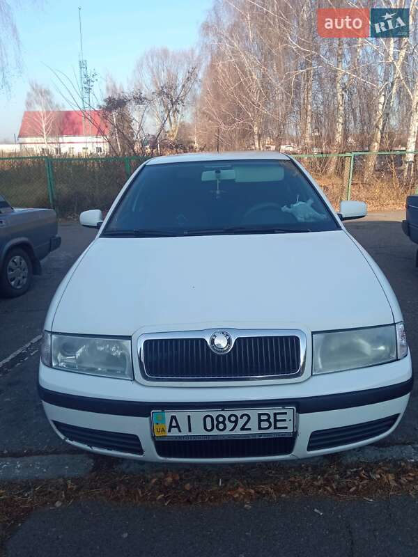 Лифтбек Skoda Octavia 2002 в Яготине