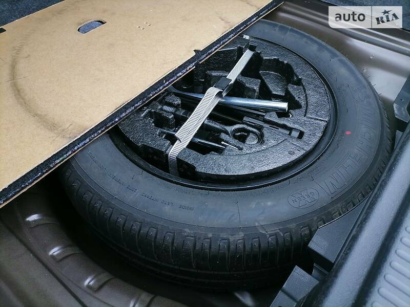 Универсал Skoda Octavia 2016 в Каменке-Бугской фото 20 Универсал Skoda Octavia 2016 в Каменке-Бугской