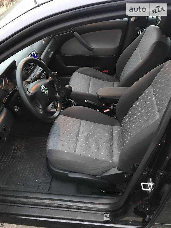 Лифтбек Skoda Octavia 2002 в Виннице