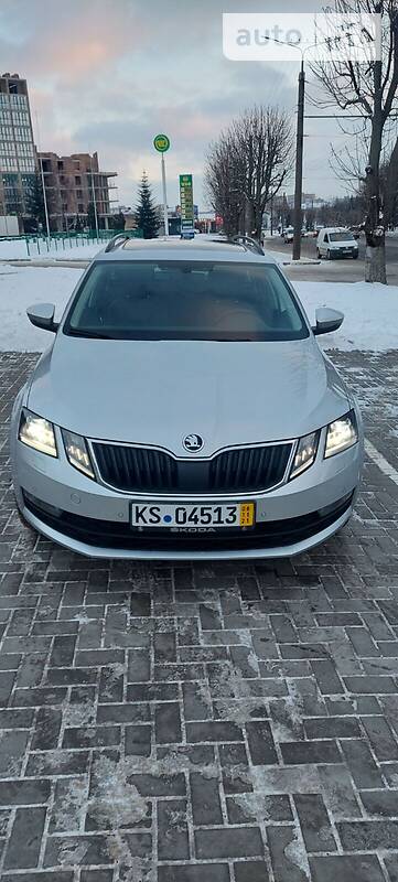 Универсал Skoda Octavia 2017 в Киеве