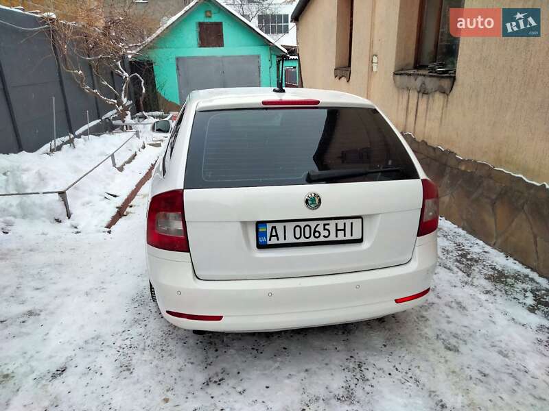 Універсал Skoda Octavia 2011 в Ірпені
