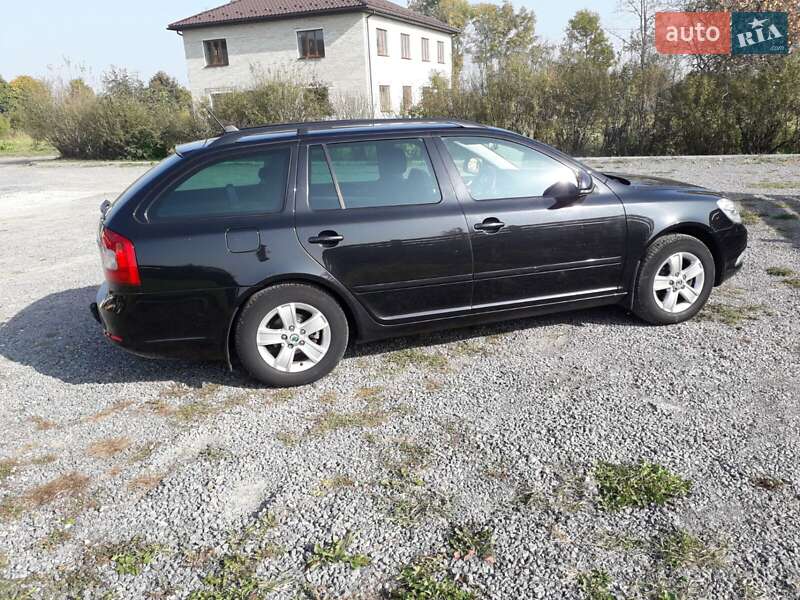 Универсал Skoda Octavia 2011 в Радехове фото 4 Универсал Skoda Octavia 2011 в Радехове